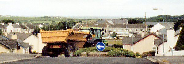 Construction traffic on Eagry Park taken 17-06-04